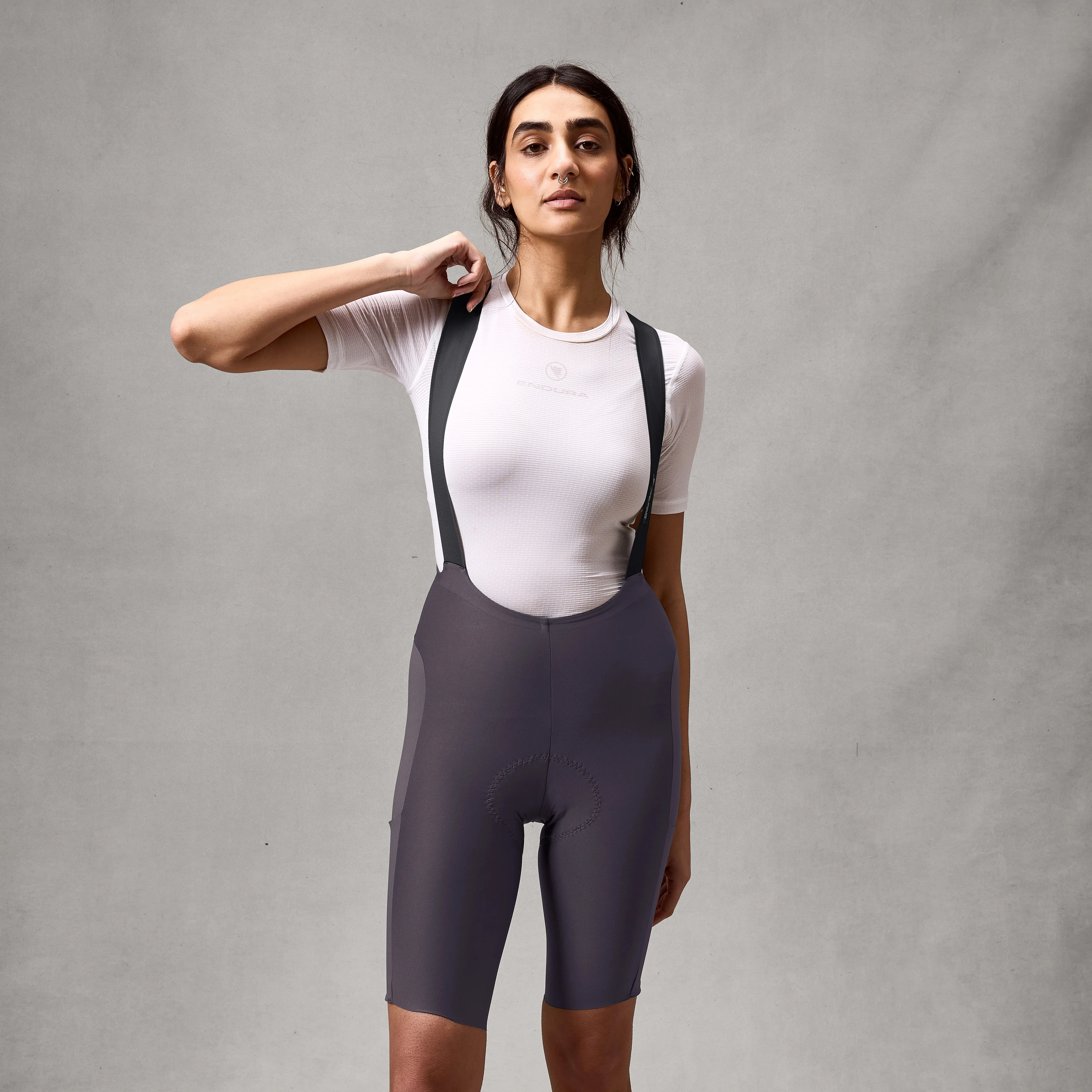 Cuissard Court à Bretelles ENDURA ALLTRACK RIDE Femme Carbon Gris - Image 2