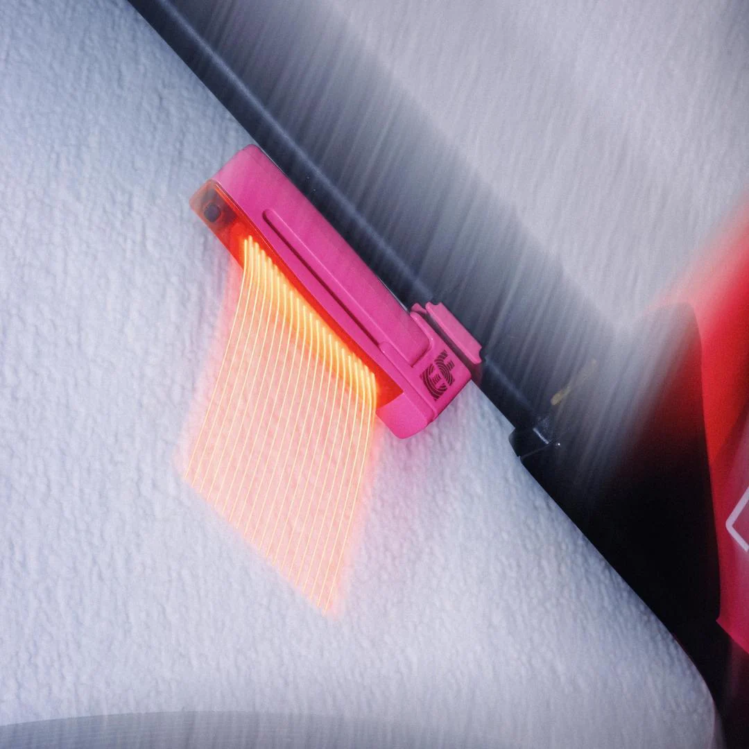 Éclairage Arrière KNOG PLUS REAR 20 Lumens Edition Limitée E.F. Pro Cycling Rose - Image 3