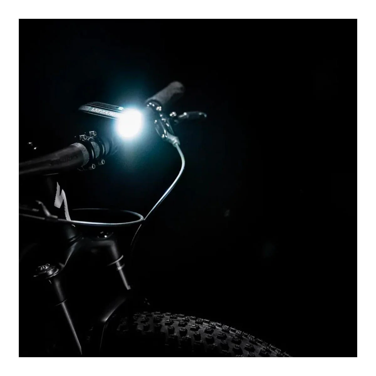 Éclairage Avant LEZYNE MICRO DRIVE PRO 1000+ Noir - Image 4