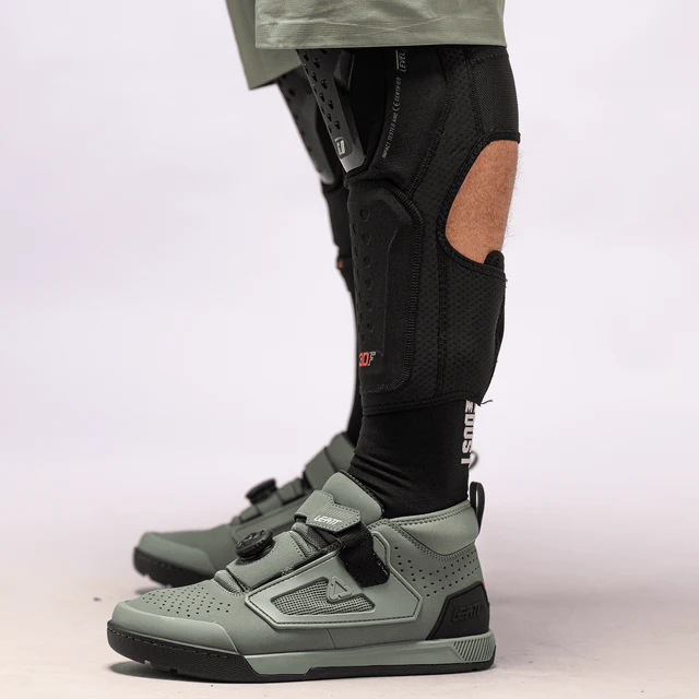 Genouillères LEATT 6.0 EVO EXT Noir - Image 6