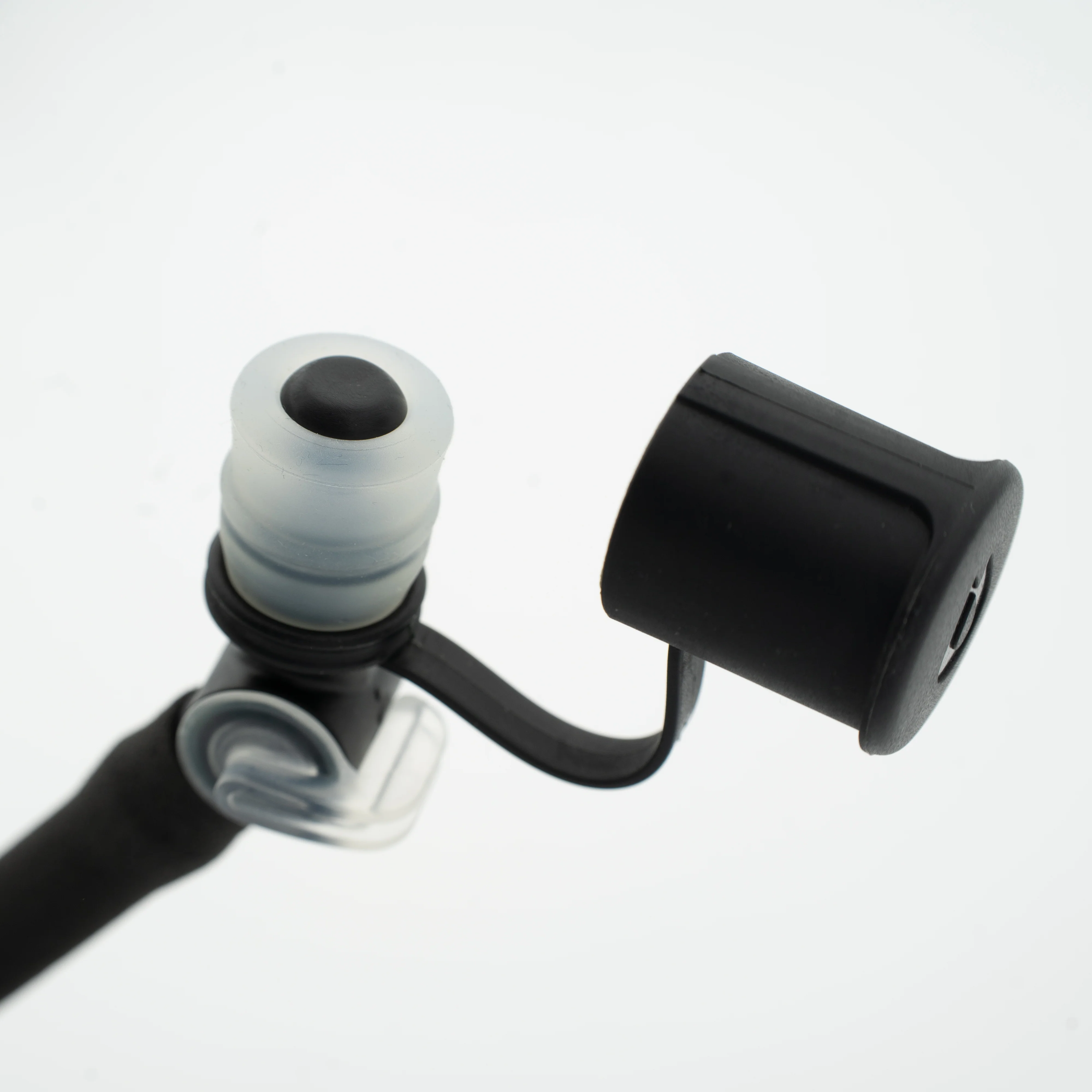 Kit Valve et Tuyau Isolé USWE HYDRAFUSION Noir - Image 4