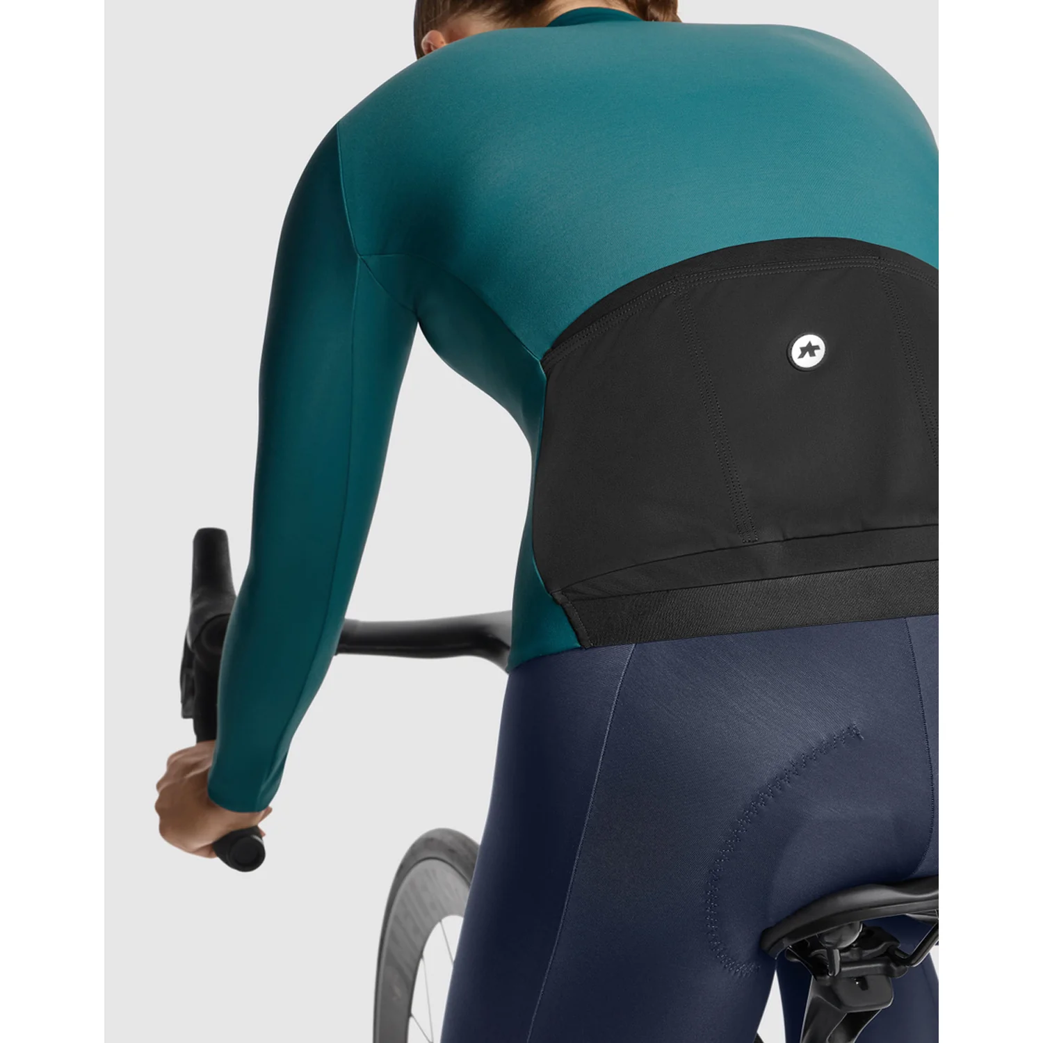 Maillot ASSOS UMA GT SPRING FALL C2 Manches Longues Femme Foundation Green - Image 9