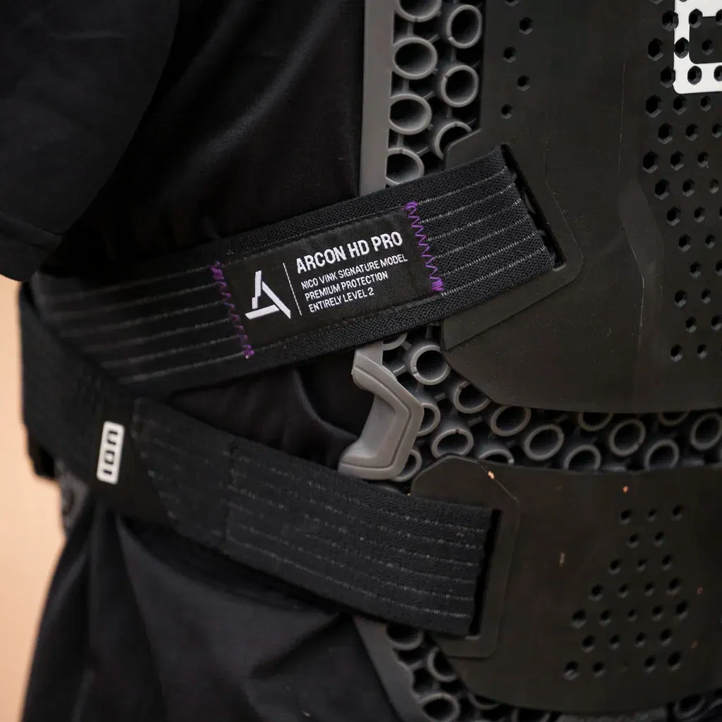 Plastron de Protection ION ARCON HD PRO Noir - Image 5
