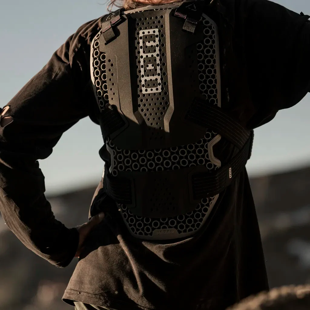 Plastron de Protection ION ARCON HD PRO Noir - Image 6