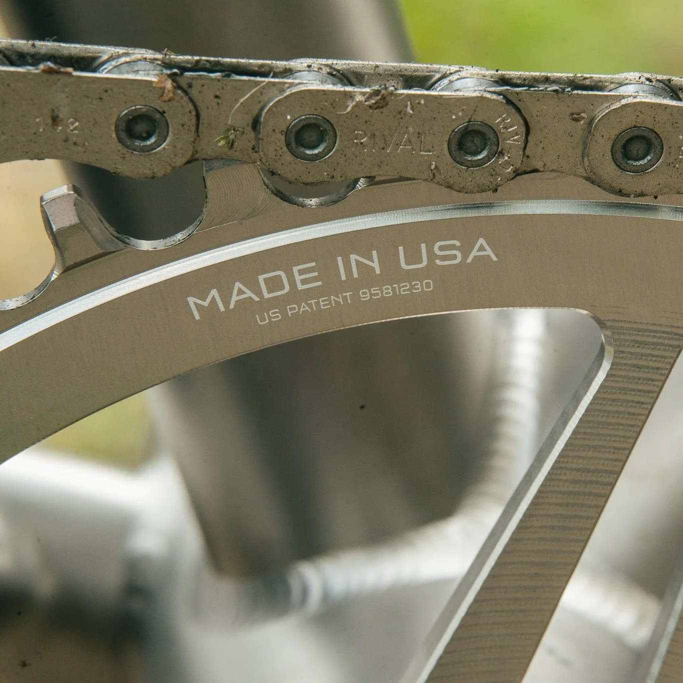 Plateau Mono WOLF TOOTH DROP-STOP B DM 8 Vis Sram Eagle Boost Offset 3mm Raw Silver - Image 2