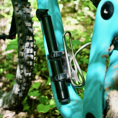 Pompe à Main WOLF TOOTH ENCASE CLIK VALVE 85CC - Image 7