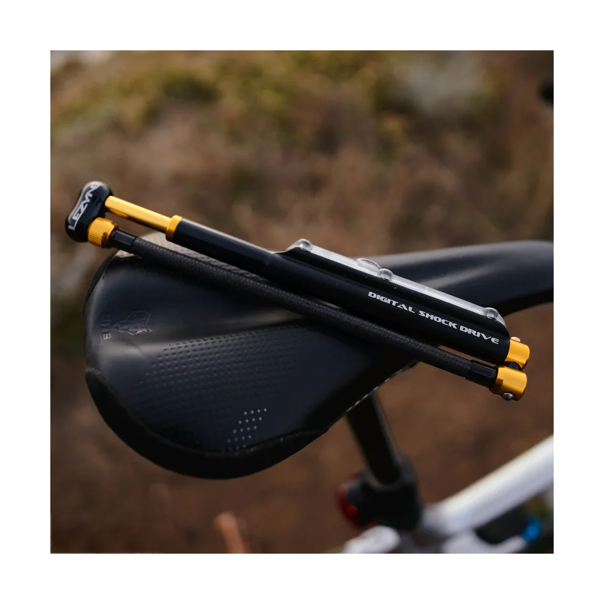 Pompe Haute Pression pour Suspension LEZYNE DIGITAL SHOCK DRIVE Noir/Or - Image 3