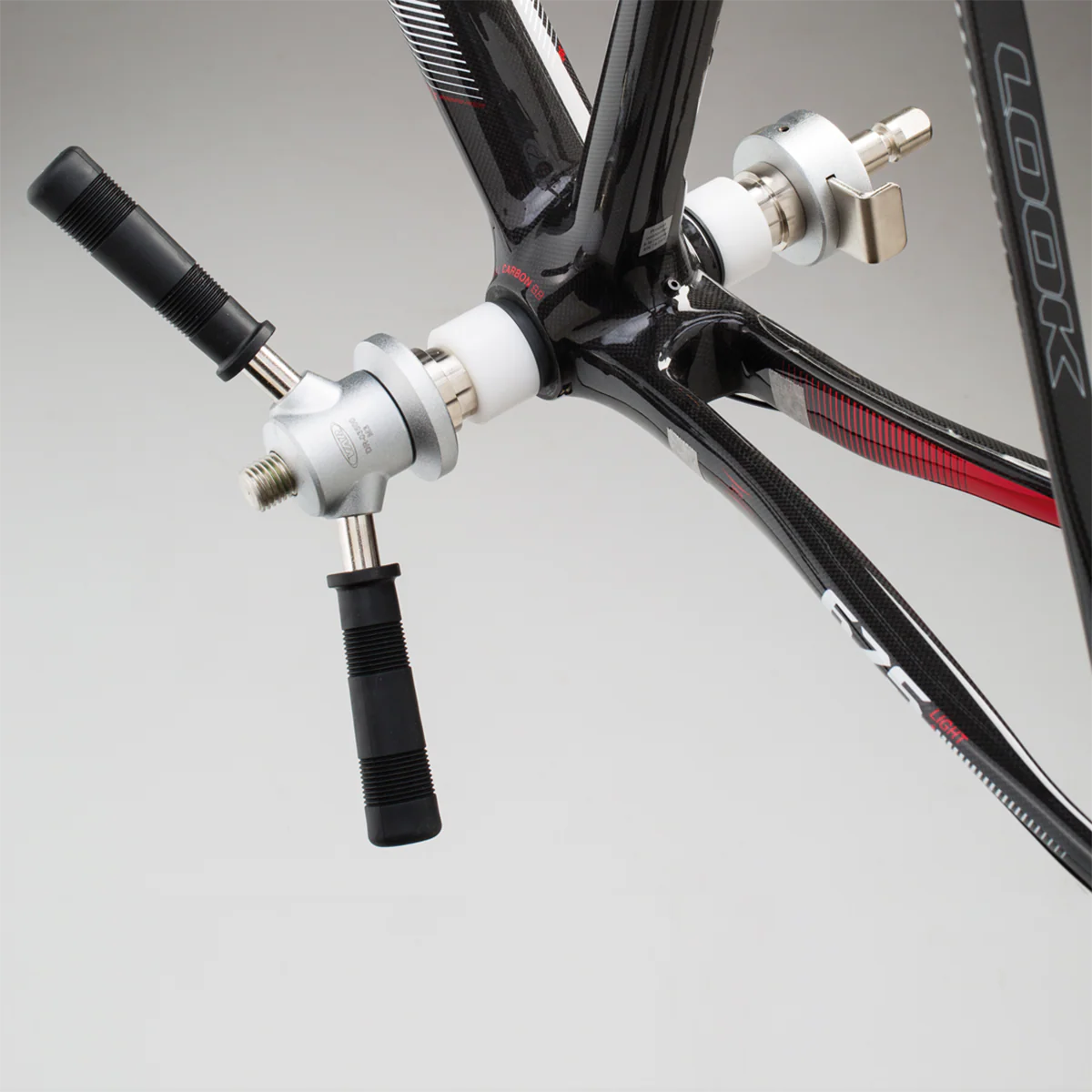 Presse Cuvettes de Direction et de Roulement VAR DR-03500 - Image 4