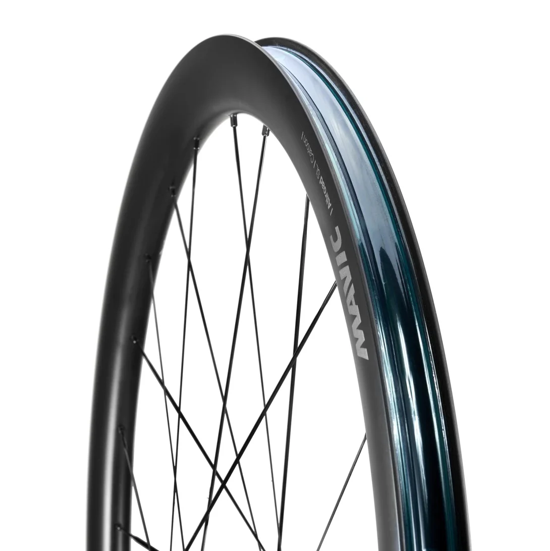 Roue Arrière MAVIC ALLROAD SL CARBON DISC à Pneus (Centerlock) - Image 3