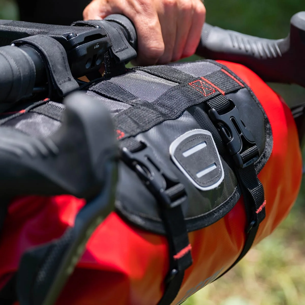 Sacoche de Guidon ZEFAL Z ADVENTURE F10 10L Rouge - Image 12