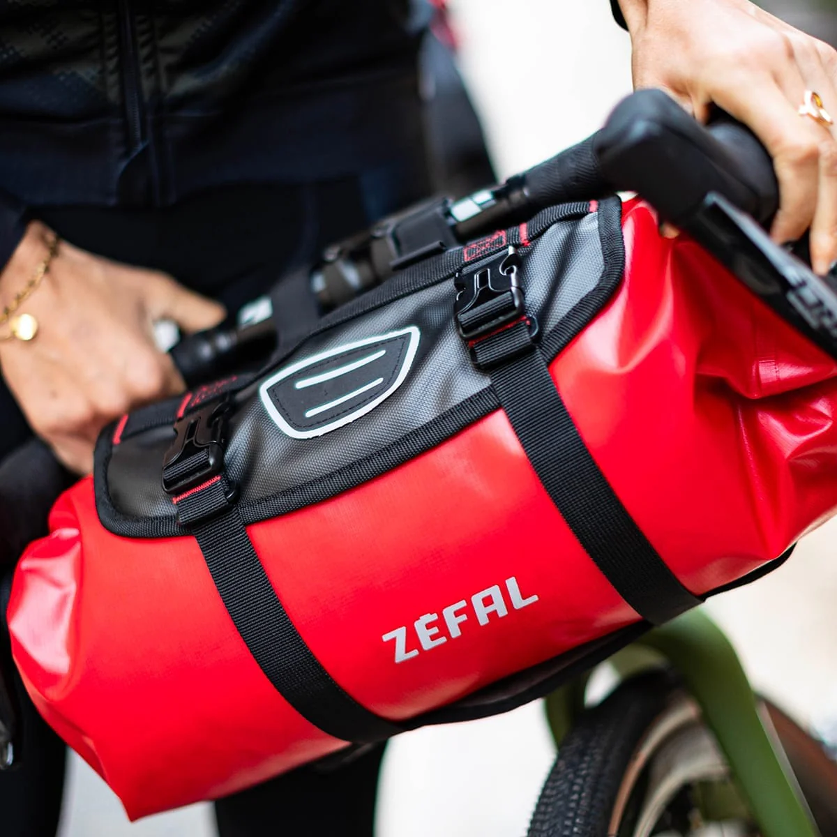 Sacoche de Guidon ZEFAL Z ADVENTURE F10 10L Rouge - Image 7
