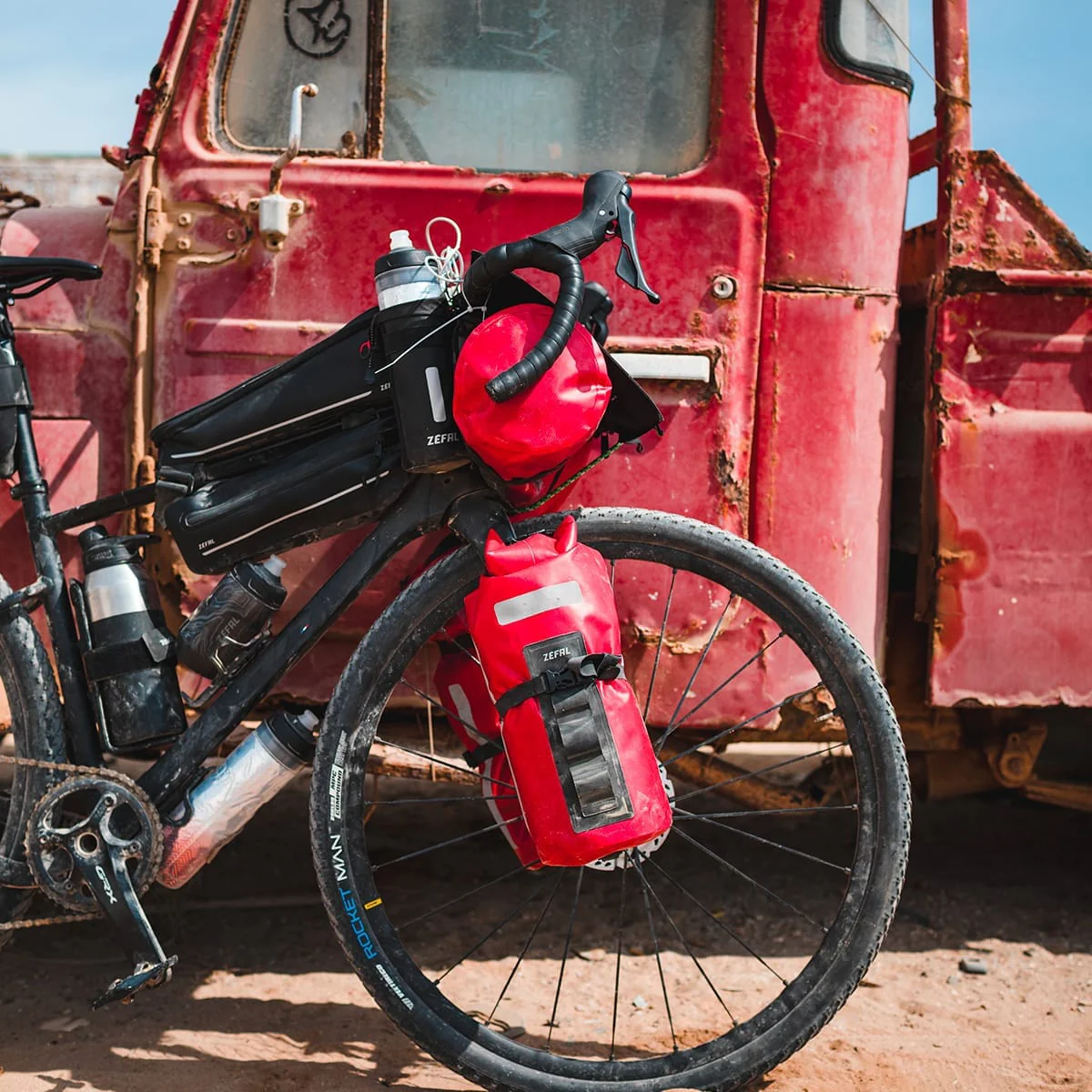 Sacoche et Support de fourche  ZEFAL Z ADVENTURE FORK 6 L Rouge - Image 10