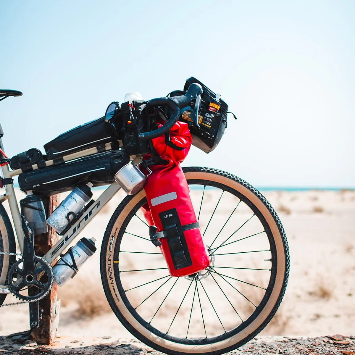 Sacoche et Support de fourche  ZEFAL Z ADVENTURE FORK 6 L Rouge - Image 13