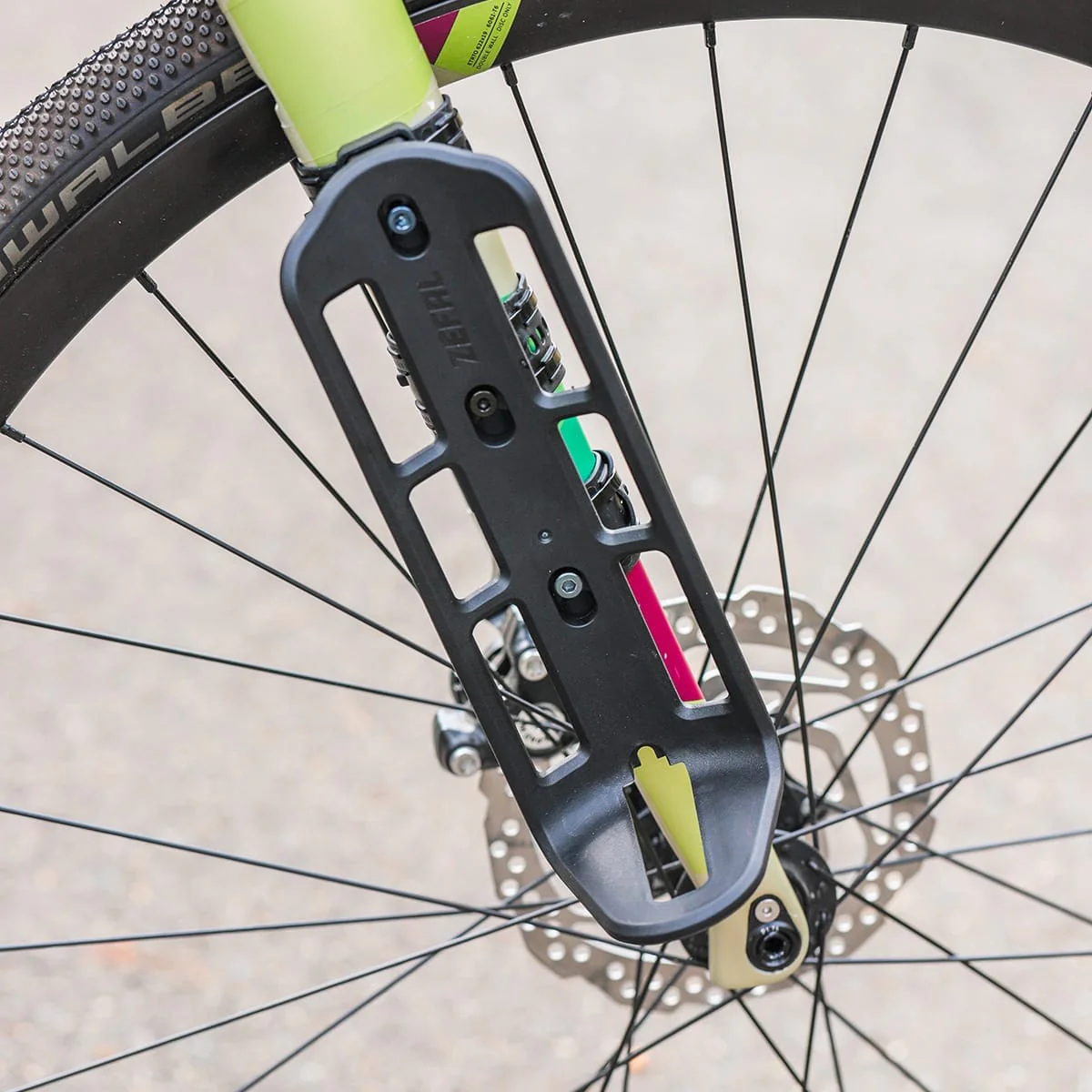 Sacoche et Support de fourche  ZEFAL Z ADVENTURE FORK 6 L Rouge - Image 14