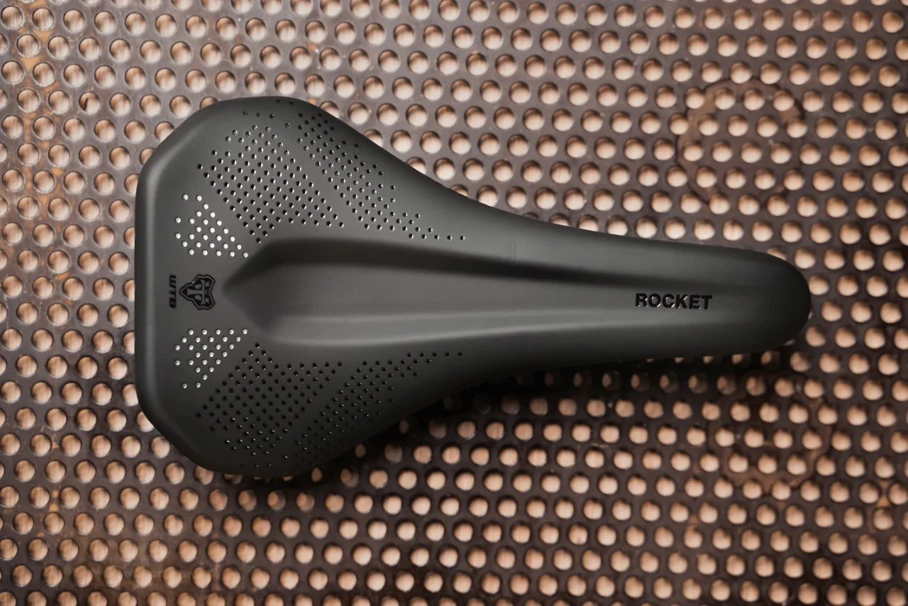 Selle WTB ROCKET FUSION Medium 145mm Rails Inox Noir - Image 4