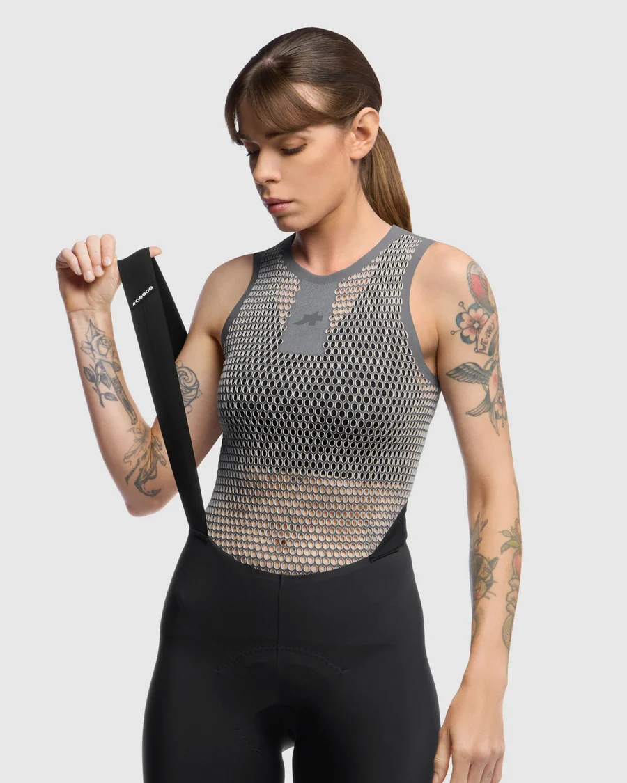 Sous Vêtement ASSOS EQUPE NS SKIN P1 Sans Manches Gris - Image 10