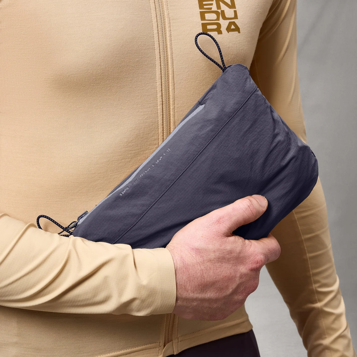 Veste ENDURA ALLTRACK RIDE PACKABLE Carbon Gris - Image 5